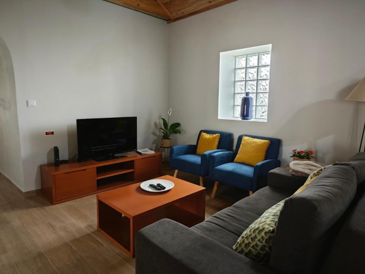 Вилла Casa Da Marta Нордешти Экстерьер фото
